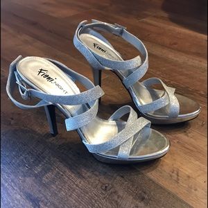 Fioni Night Silver High Heels